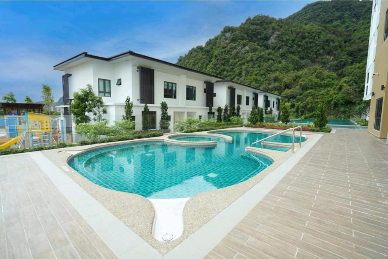 Hotspring 2 Room 1512 Suite Sunway Onsen With Theme Park View 4 Pax Тамбун Екстер'єр фото